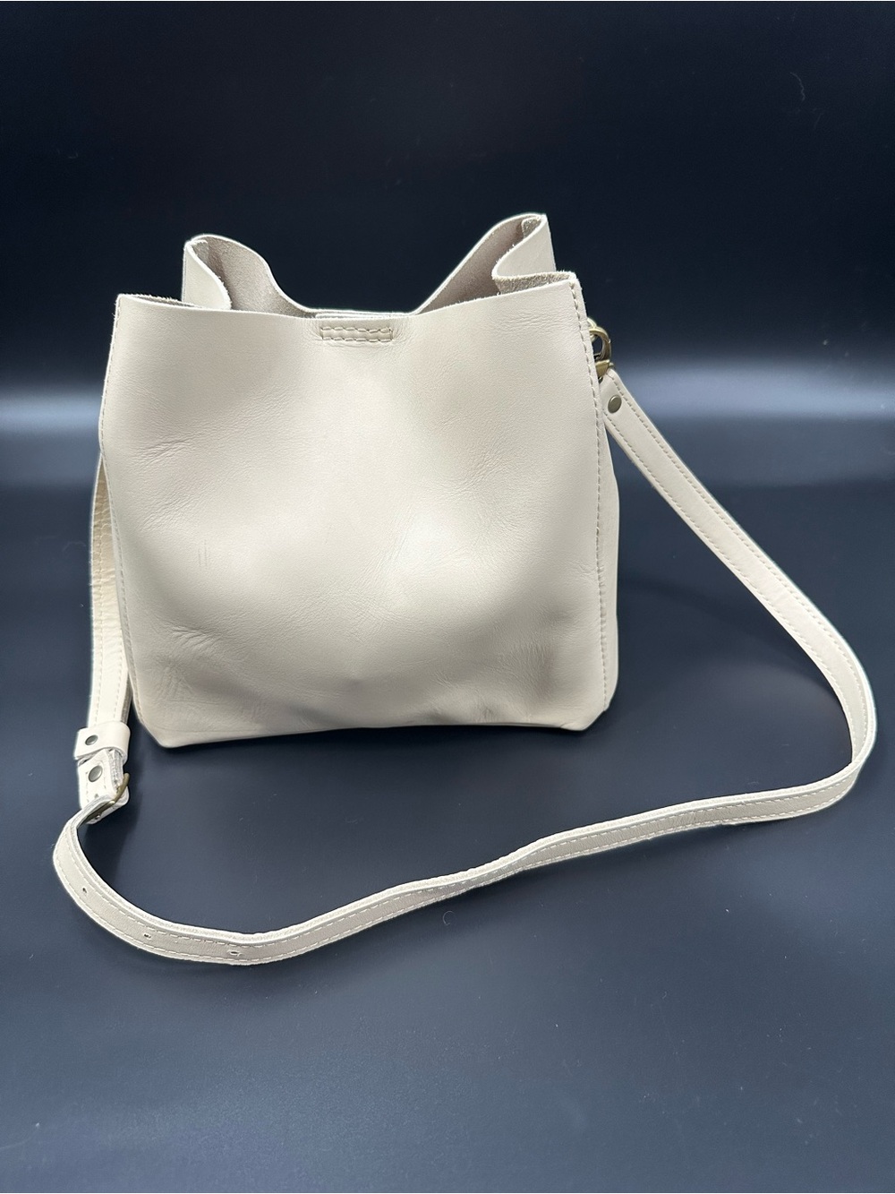 Portland Leather Goods Butterfly Bucket Bag Bone Leather Crossbody Boho Cream